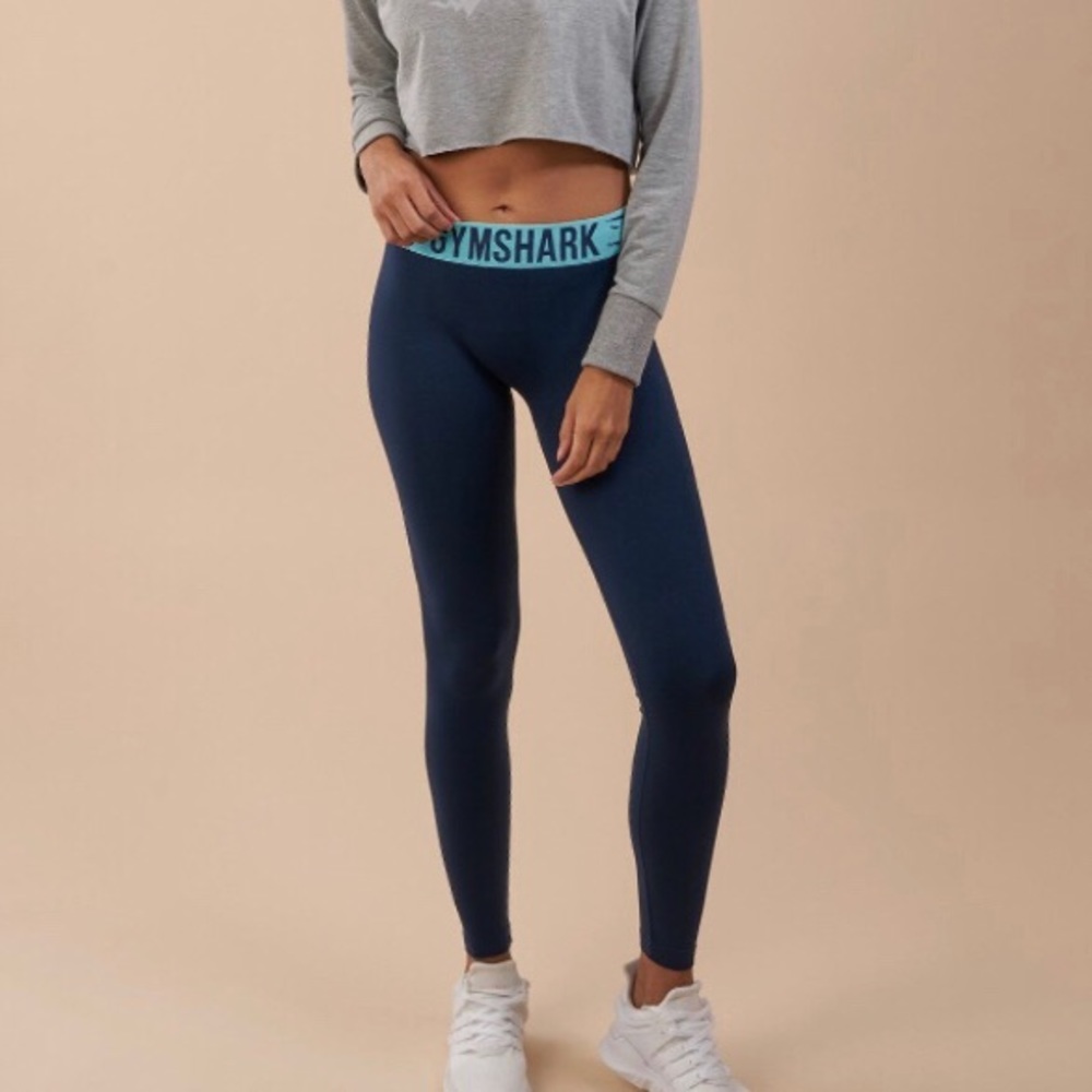Gymshark Fit leggings in navy/blue!